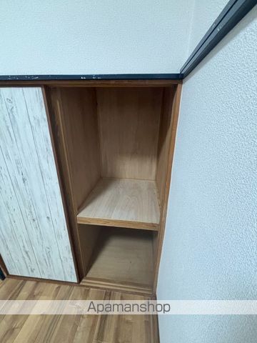 CLEVERの内装写真