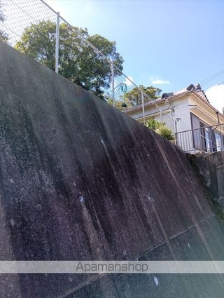 雑賀崎戸建て[4DK/74m2]の外観2