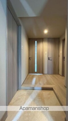 東京都八王子市寺町[2LDK/67.45m2]の玄関