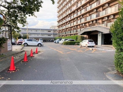 ふじとぴあ[3LDK/62.35m2]の駐車場