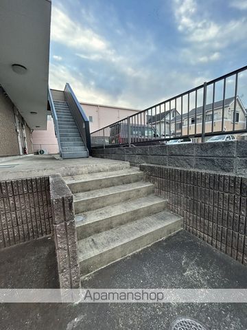 第5めおとハイツの玄関写真