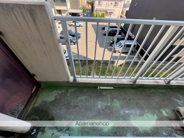 メゾンカフカスの内装写真