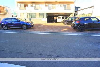 アリスト・ビバ・ルネッサンス[1LDK/43.2m2]の駐車場