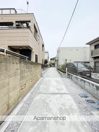 東京都中野区上鷺宮２丁目[2LDK/43.18m2]の共用部1