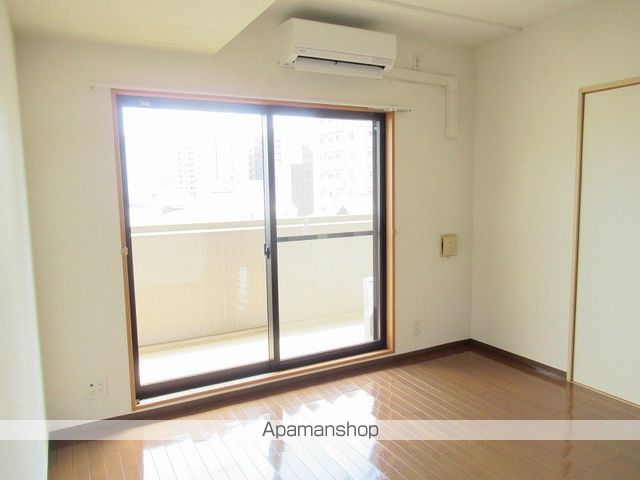 プルーリオン本町の内装写真