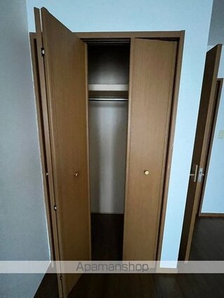 和歌山県和歌山市手平６丁目[1K/30.26m2]の収納