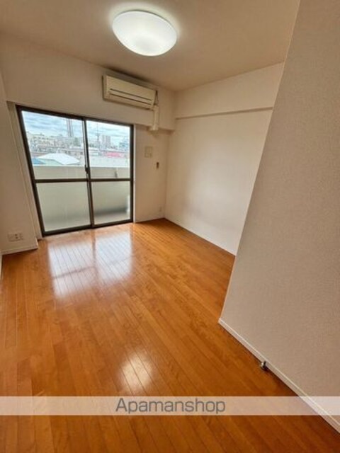 東京都立川市曙町２丁目[1K/28.83m2]のリビング・居間