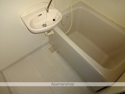 高知県高知市神田[1R/24.43m2]のバス