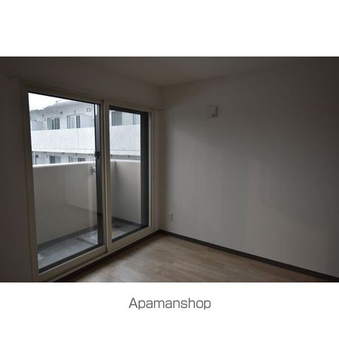 アートレータ発寒の内装写真