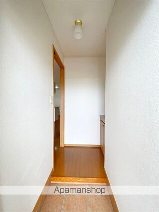 サンセレノ[1K/37.72m2]の玄関