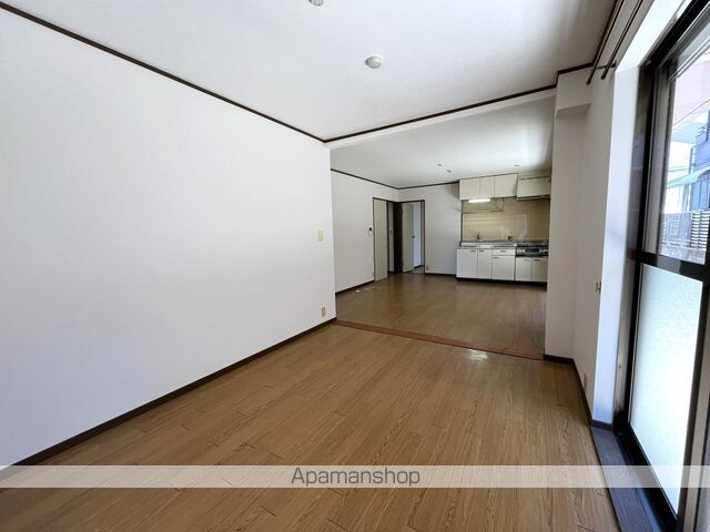 和歌山県和歌山市吹上４丁目[2LDK/65.3m2]の内装2