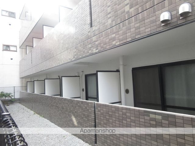リシェス明大前の外観写真
