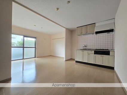 東京都八王子市諏訪町[2LDK/59m2]のリビング・居間