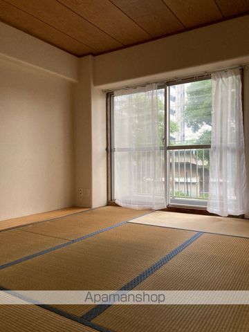 日商岩井鶴見マンションの内装写真