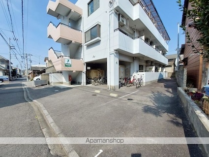ＡＣＴＩＦ[1K/25.51m2]の駐車場2