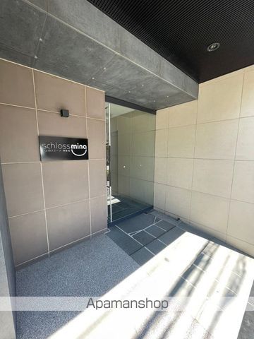 シュロスミーナ神楽坂の玄関写真
