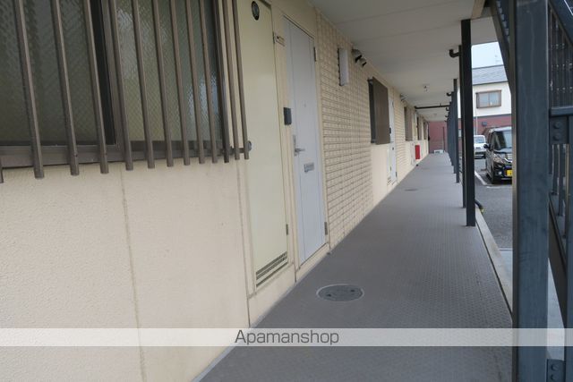 モアクレスト綾園の玄関写真