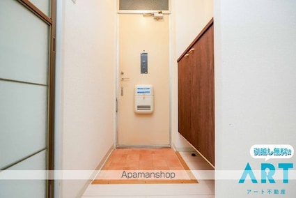 ファミール三好　Ｂ棟[3DK/52.32m2]の玄関