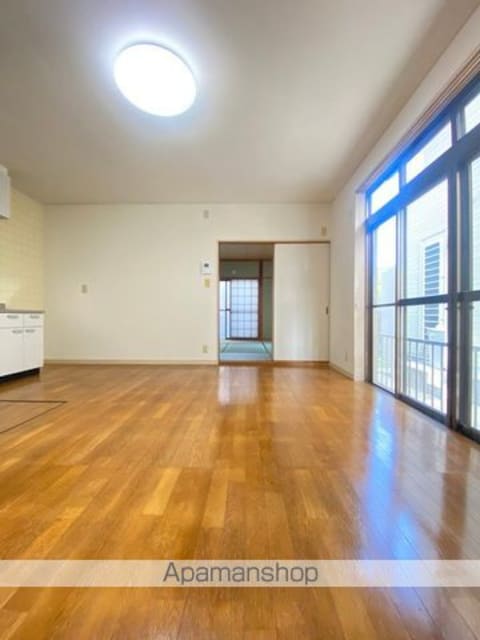 西小二里戸建[4LDK/94.54m2]の内装3