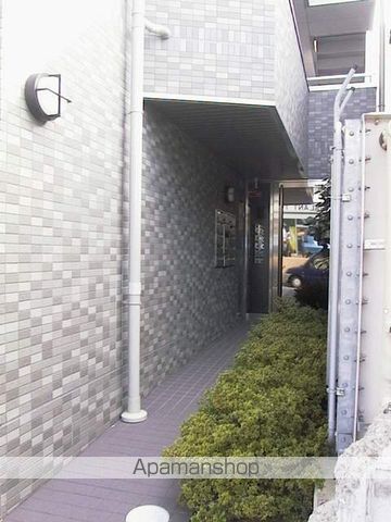 コーポ蛍池東の玄関写真