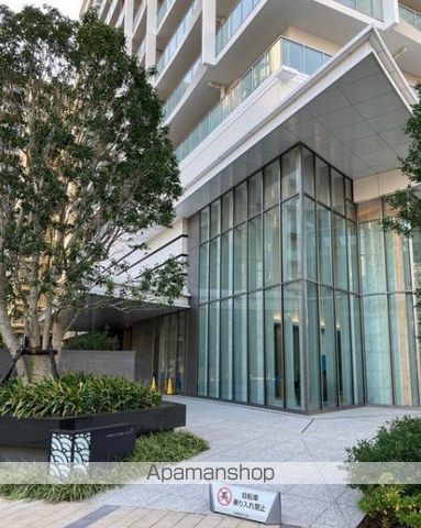 HARUMI FLAG PARK VILLAGE T棟の玄関写真