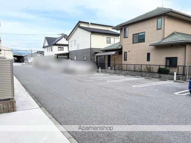 ソシア Bの玄関写真