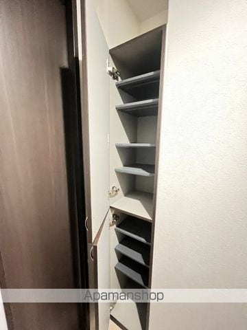 グランスター8の内装写真