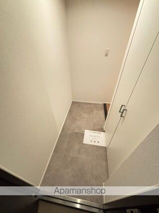 プラウドフラット鶴見Ⅰ[2LDK/56.07m2]の玄関