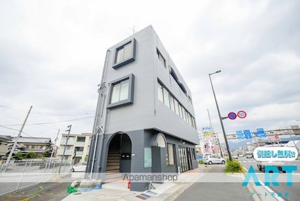 タカラビル[1R/67.68m2]の外観1