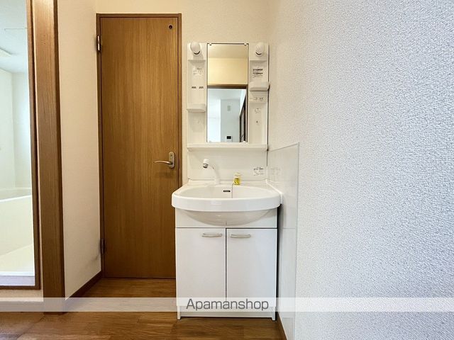 MAEKAWA2の内装写真