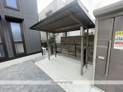 ＤーＲＯＯＭ銀杏町ＩＩ[1LDK/42.13m2]の周辺1