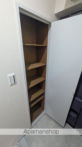 srp societyの内装写真