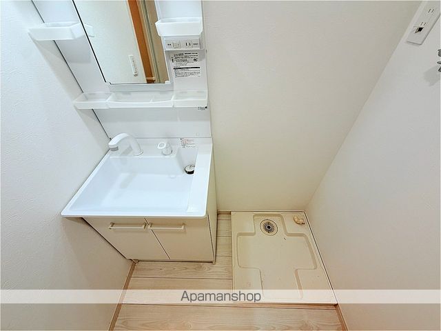 グリュックスハイム文化町Iの内装写真