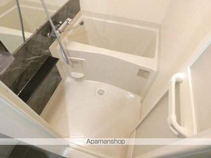 プレサンス深江橋ラヴィゲート[1K/20.68m2]のバス