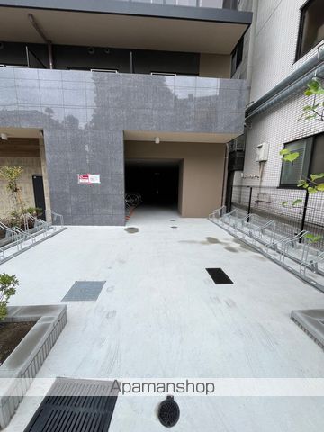 ラグゼナ松戸の玄関写真