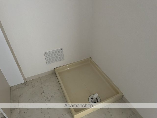 エスパース広電本社前の内装写真