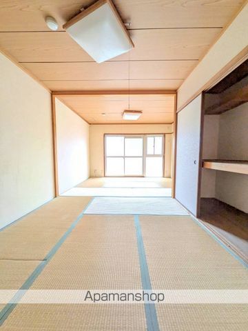 ミティオ森小路の内装写真