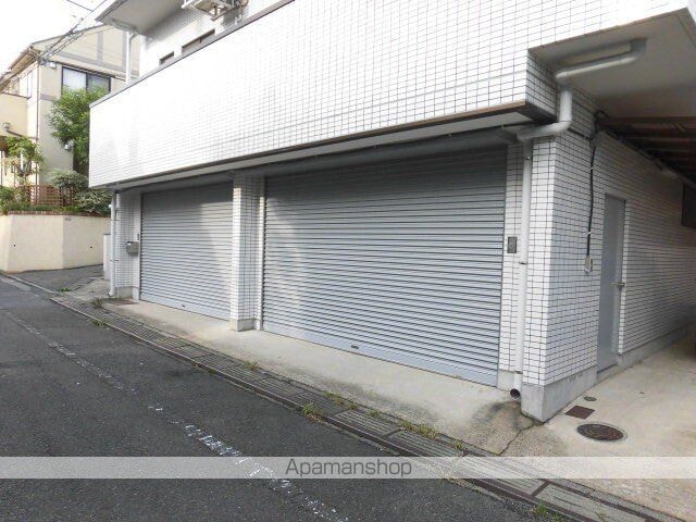 パールハイツ[2DK/61.2m2]の外観2