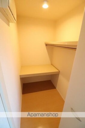 メゾンＫー２・３　Ｋー２[1LDK/47.4m2]の収納