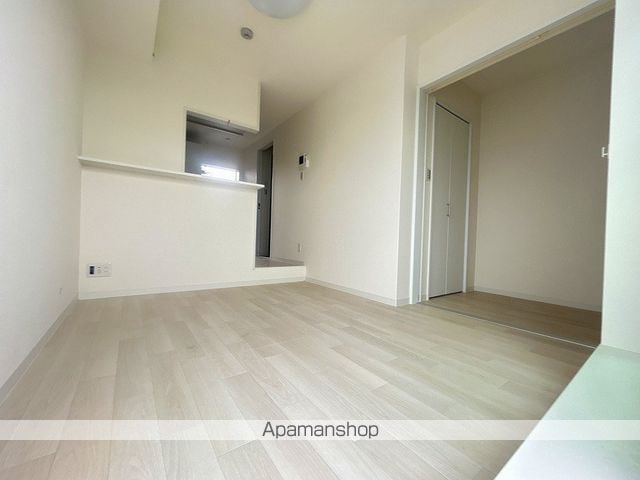 リアコート KANDAIMAEIIの内装写真