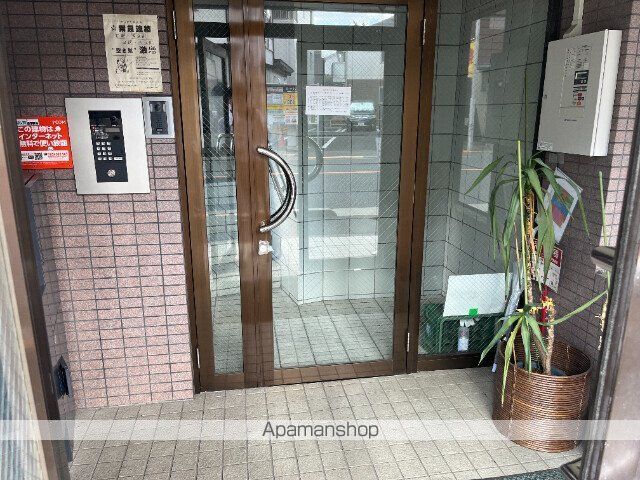 レインボーコートの玄関写真