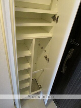 ＬａＳａｎｔｅ上杉[1K/24.48m2]の玄関