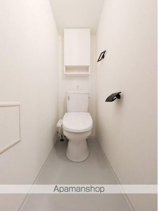 ＺＯＯＭ信濃町[1K/33.24m2]のトイレ