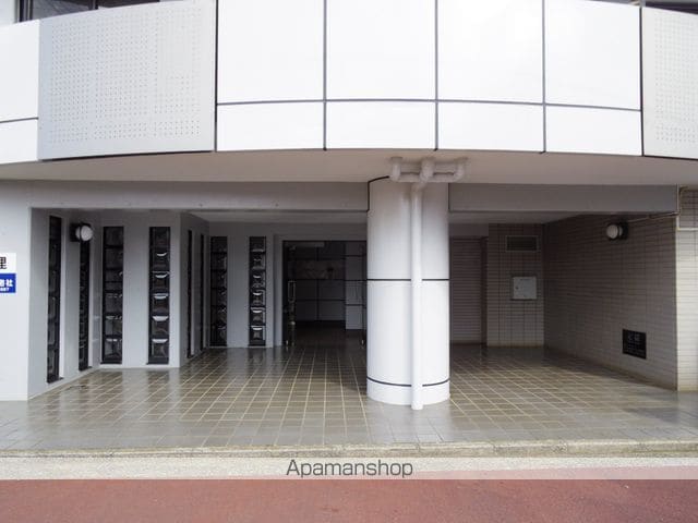 東京都武蔵野市関前３丁目[2DK/39.2m2]のエントランス1