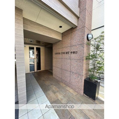 ERIOS COURT 中津口の玄関写真