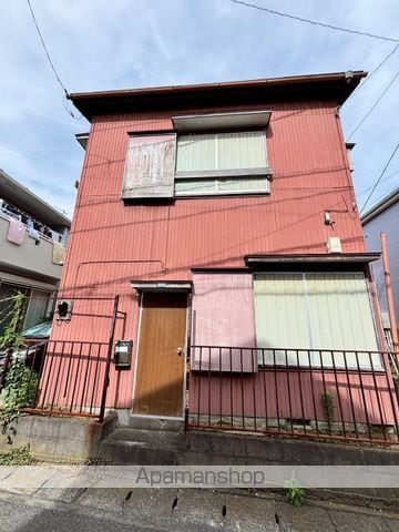 溝呂木貸家 西側の外観写真
