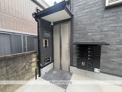 愛知県名古屋市北区城東町３丁目[1LDK/27.2m2]のエントランス