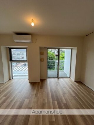 東京都新宿区北新宿４丁目[1LDK/44.31m2]のリビング・居間