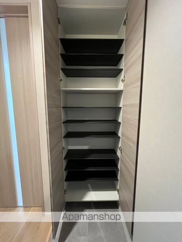 野洲市 2階建 築1年の内装写真