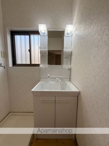 半代貸家の内装写真